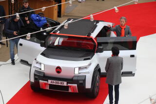 La Citroën Oli, le concept-car de pick-up 100 % électrique présenté en septembre 2022 par le constructeur  français, filiale de Stellantis. 