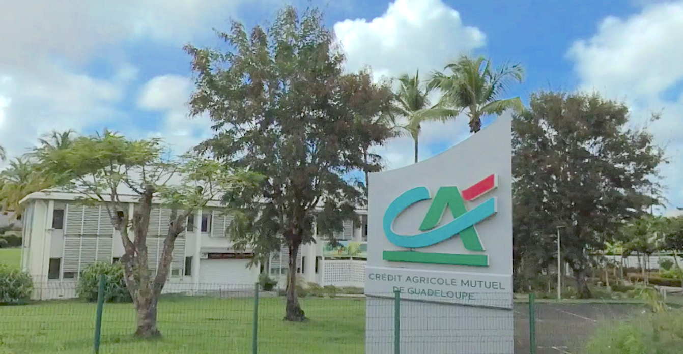 Crédit Agricole Guadeloupe Je Consulte Mon Compte Le Crédit agricole de Guadeloupe visé par huit plaintes pour harcèlement  moral