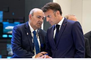 Eric Trappier (à gauche) et Emmanuel Macron (à droite) au salon du Bourget, le 19 juin 2023. Eric Trappier (à gauche) et Emmanuel Macron (à droite) au salon du Bourget, le 19 juin 2023.