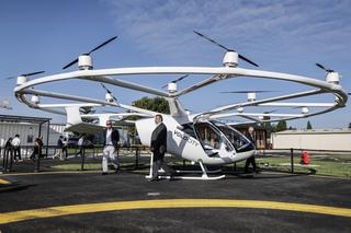 Le Volocity de la start-up allemande Volocopter sur l’aérodrome de Saint-Cyr-l'École le 8 août 2024. 