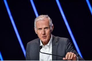 Le président du groupe français Danone, Gilles Schnepp, s'exprime lors de l'assemblée générale de Danone à Paris le 25 avril 2024.