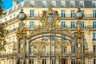 Les locaux parisiens d’Omada IM sont situés au 50, rue de Monceau, à deux pas du parc Monceau. Les locaux parisiens d’Omada IM sont situés au 50, rue de Monceau, à deux pas du parc Monceau.