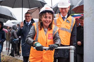 La présidente de la région Occitanie, Carole Delga et Matthieu Chabanel, le PDG de SNCF Reseau, lors du lancement des travaux d’aménagement au nord de Toulouse de la future ligne à grande vitesse Bordeaux-Toulouse. La présidente de la région Occitanie, Carole Delga et Matthieu Chabanel, le PDG de SNCF Reseau, lors du lancement des travaux d’aménagement au nord de Toulouse de la future ligne à grande vitesse Bordeaux-Toulouse.