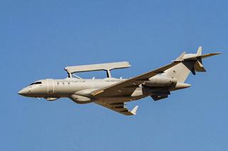 Un avion radar GlobalEye du groupe suédois Saab, lors d’un show aux Émirats arabes unis en 2021.