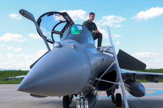 Les missions « Red Air » permettront notamment de former les pilotes de chasse des Rafale. Les missions « Red Air » permettront notamment de former les pilotes de chasse des Rafale.