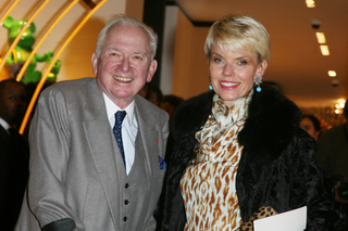 Jean-Paul Guerlain et Christina Kragh Michelsen en 2008, à Paris.