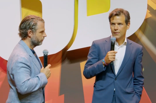 Danny Menken, à gauche, et Karim Ben Rejeb, à droite, lors de l’événement Sport Définition de Bpifrance le 19 juin 2025.