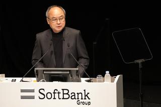 Masayoshi Son, directeur général de SoftBank, met la main sur Balyo pour se renforcer dans la robotique.