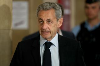 Nicolas Sarkozy a perdu sa Légion d’honneur en juin 2025 en raison de sa condamnation définitive dans l’affaire des écoutes téléphoniques.